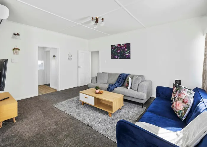 Holiday home Pukeko Nest Your Kiwi In *
