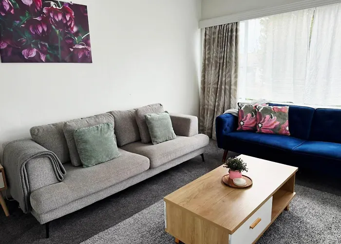 Holiday home Pukeko Nest Your Kiwi In Rotorua